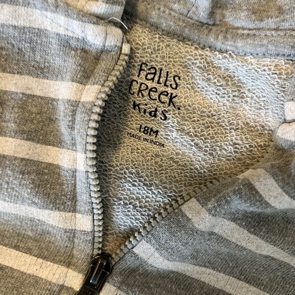 Bundle of 12 baby clothes - Picture 2 of 2